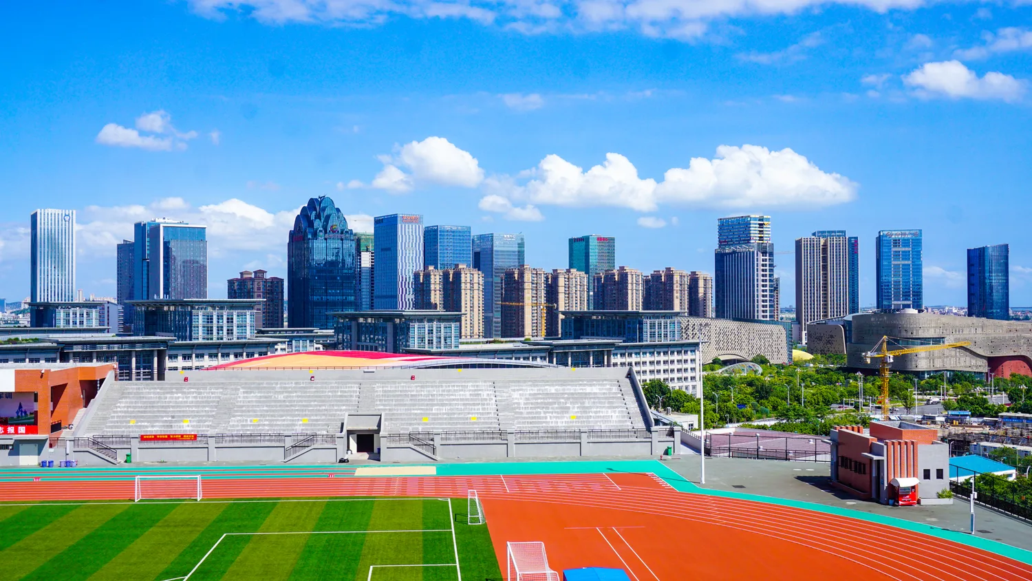 泉州东海中央商务区城市实景,不代表本公司办公地址。